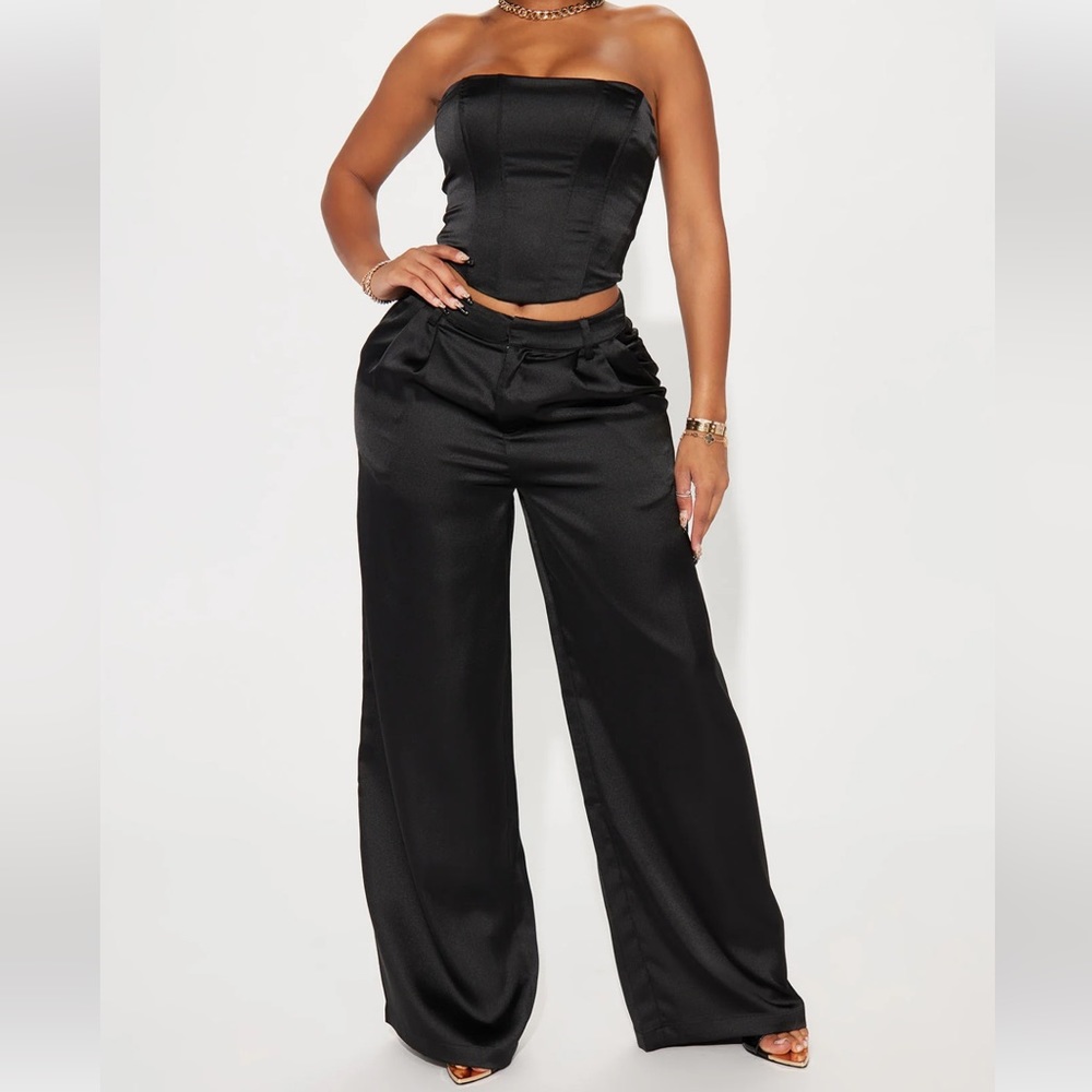 *BRAND NEW* Fashion Nova Adriana Satin Pant Set